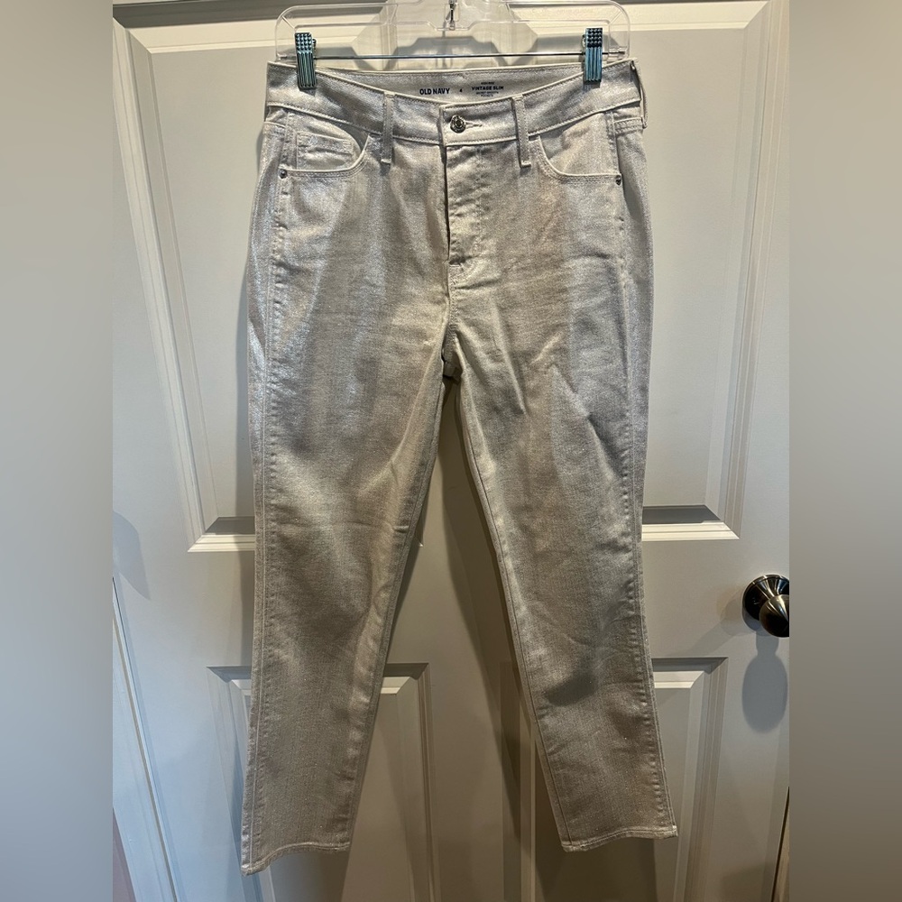 Old Navy High Rise Vintage Slim White Sparkle Jeans Size 4